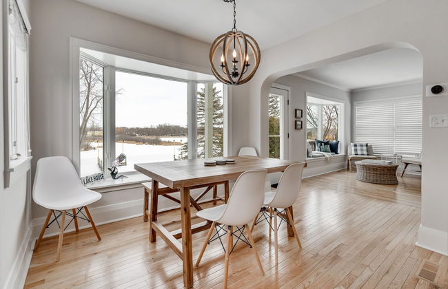 Lakefront Retreat - Foto 1