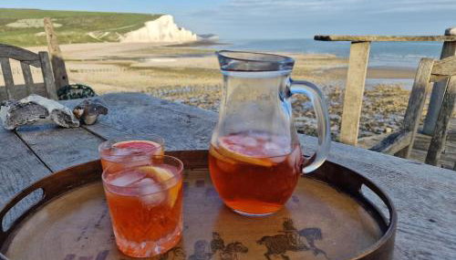 A Cosy Cabin at Cuckmere Haven - Photo 3