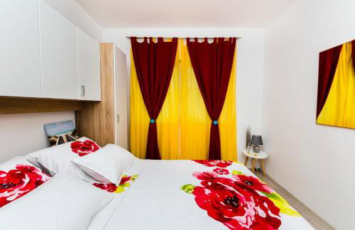 Over the skyline - Photo 41