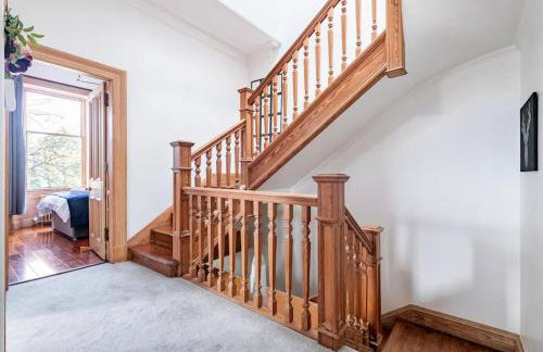 Luxury Victorian 5 bedroom apartment by Lady road apartments - Foto 87