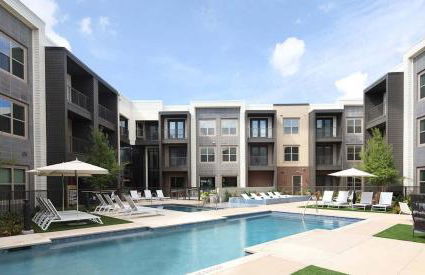 Boulevard Stays Pool Gym Parking 1BR King Suite C - Foto 2