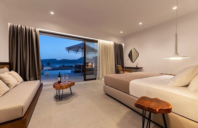 Scylla Concept Suites - Photo 21