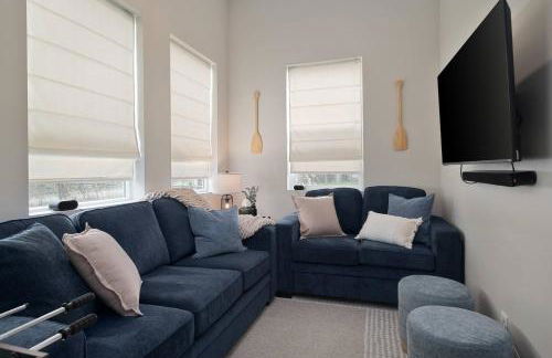 Modern Lake House 3 Blocks from the Lake! - Foto 9