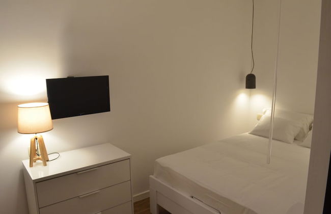 Casablanca Apartments - Photo 8