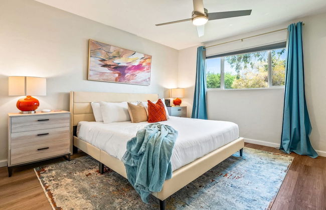 5BR Sleeps 10 Hot Tub Fire Pit Games & Walk to ASU - Foto 7