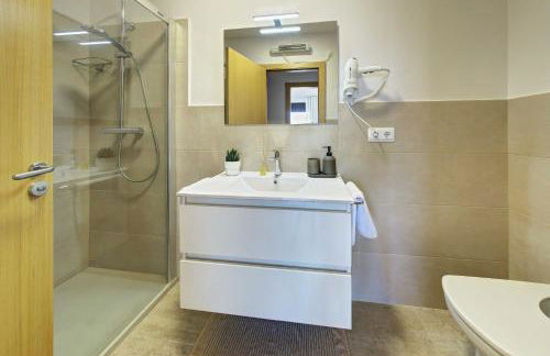 VILLA LA CALA with swimming pool & sea view, 10 min walk from the sea - Photo 39