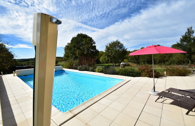 Holiday Home in Montclera With Sunny Garden, Playground Equipment and Private Pool - Foto 75