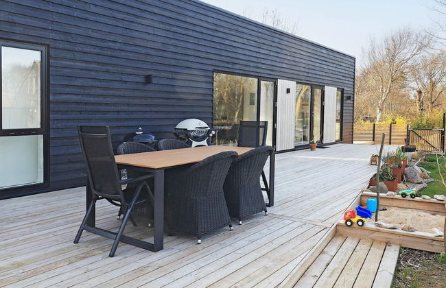 8 Person Holiday Home in Thyholm - Photo 10