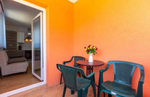 2 Bedroom Gorgeous Apartment In Umag - Foto 9