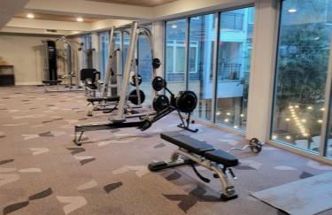 Trendy Condo on Riverwalk Free Parking Pet Friendly Centrally Located on the Riverwalk - Foto 14