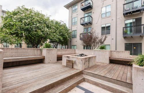 The Treehouse Spacious & Fun 2BR Retreat in the Heart of the Domain - Foto 24