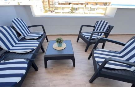 Magnífico Ático 4 hab frente a la playa con piscinas parking incluido por keywise - Foto 8