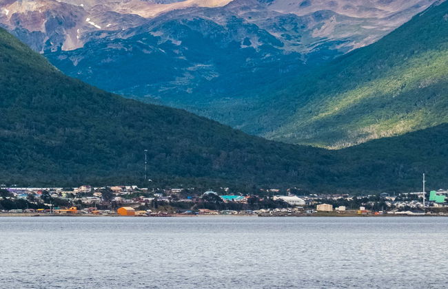 Puerto Williams Tour & Los Bronces Waterfall Tour - Foto 1