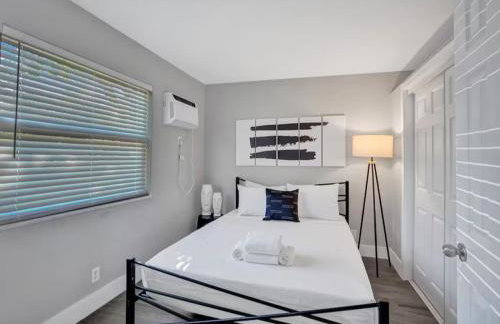 Rustic Retreats Beachy 1BR for 4 guests in the heart of Fort Lauderdale - Foto 2