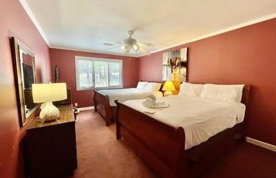 80BPD, Four bedroom, two 1 2 bath log-sided condo with lake view , garage condo - Foto 37