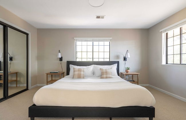 Jasmine by Avantstay Entertainers Paradise w/ Hot Tub, Pool Table & Large Patio - Foto 5