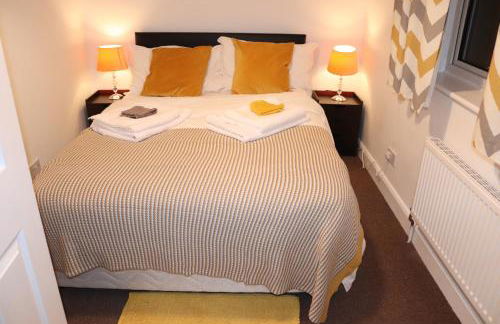 Dove's Place in historic Rochester with Parking - Photo 11