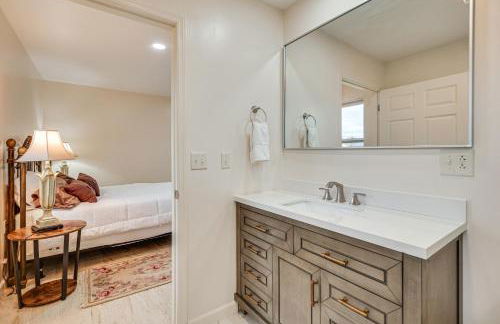 Ski, Fish and Unwind Peaceful Lake Champlain Home! - Foto 15