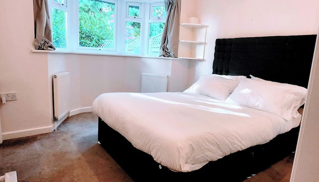 Camberley - 1-bed Annex - Sleeps 2 - Garden - Foto 5, Habitación