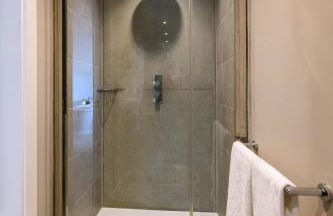 Holm House - Stylish Coastal Suites - Silures Bar & Restaurant On-site - Foto 31