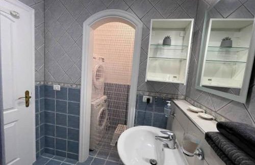 Bellarosa Sunset Ocean View in Costa Adeje with airco, garage - Foto 28