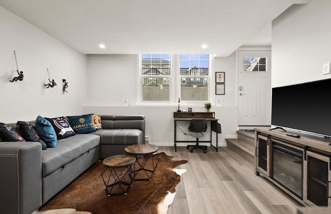 New Apartments in Cranston by GLOBALSTAY - Photo 59