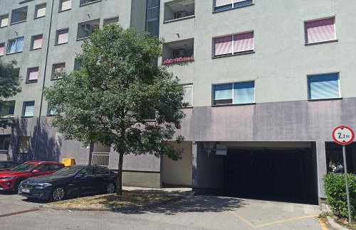 Zagreb LAKE STAR, free parking, aditional option garage parking 15eur - Foto 2