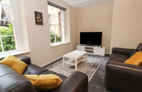 Memorial Building - Photo 15