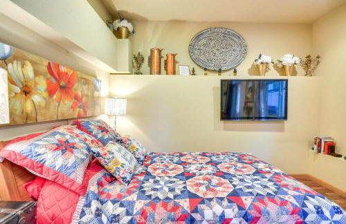 Inviting Studio with Patio, 15 Mi to Portland! - Foto 10