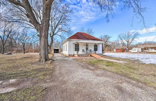 Historical West Mineral Escape with Porch! - Foto 24