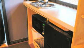 Modern Tiny House with Ski Access in Bennington, New Hamsphire - Foto 4