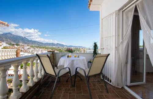 Private Beach Villa for 6 with Seaview, Pool & big Sun Terrace - Foto 24