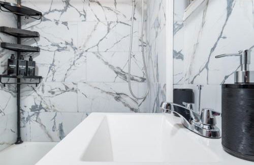 1BR in the Heart of Downtown Boston Famous Nightlife Theater District with Bed Full of Promises TD Garden Common Park MBTA - Foto 21