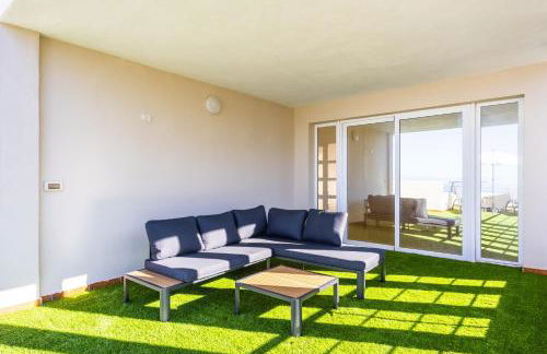 Sunset Horizon Spa Retreat by Eden Rentals - Foto 52