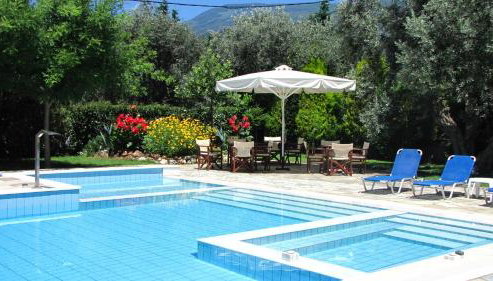 Palirria Hotel & Studios - Foto 3, Garden, sunbed