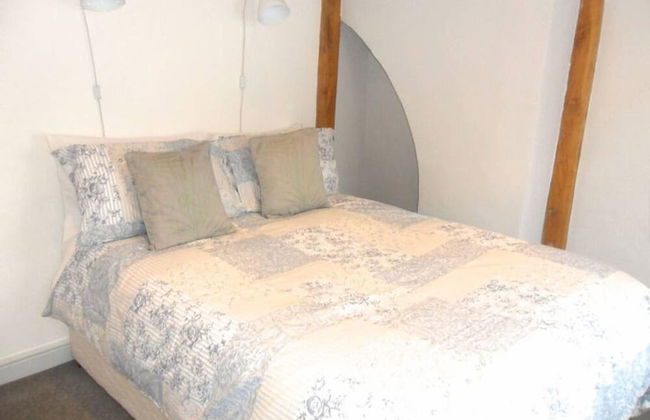 Tower Cottage - Photo 2