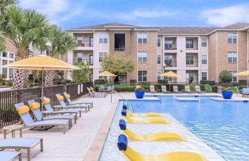 Lux Resort-Style Pool, Gym, Parking Near Houston - Foto 5