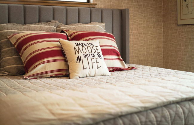 Tahoe Forest Chalet 3BR House w/ Mountain Views - Foto 3