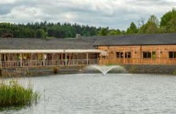 Finest Retreats - Silverwood Deluxe Chalet - Photo 4