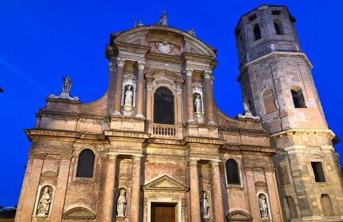 ROSSENA HOME tranquillo appartamento, con giardino, vicino al centro ed all'Ospedale Santa Maria Nuova SMN - Foto 67