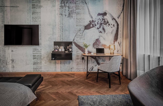 Mottl House by Adrez - Photo 24