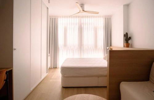 Luminoso estudio con vistas al mar - Foto 3