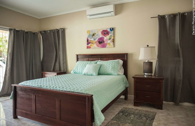 Breezy Shores at Cardiff Hall - Photo 2