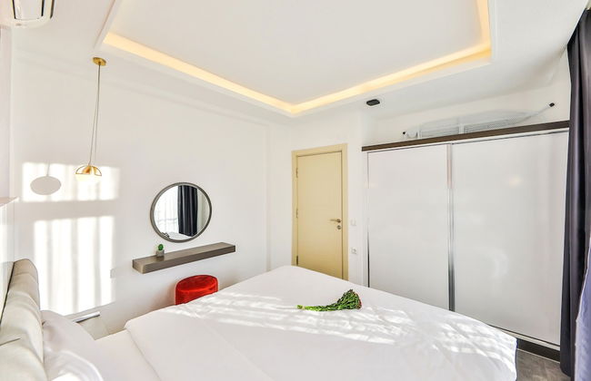 Tugce Apart - Photo 8