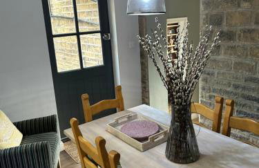 Heather Bank Cottage, Halifax. Yorkshire. HX2 7DD - Foto 9