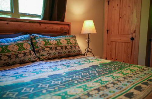 New Listing! Wine Country Retreat - 2 Bed, Hot Tub - Foto 18