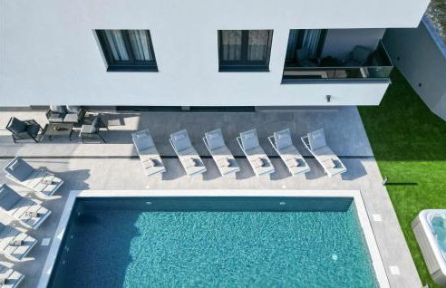 Awesome Home In Jarebinjak - Photo 11