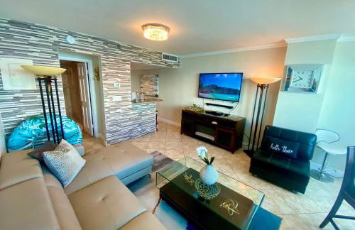 Castle Beach Resort Condo - Panoramic Large Penthouse or Deluxe 1 BR Direct Ocean View and beach access- Updated-Free parking- - Photo 15