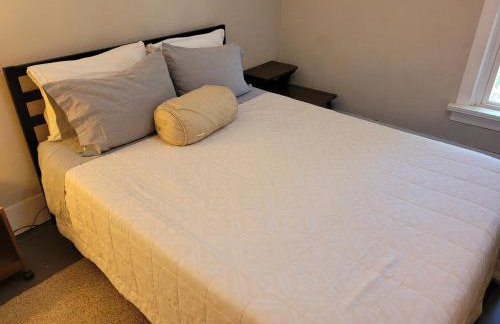 Centennial House - Great Location with Lakeview! - Foto 39