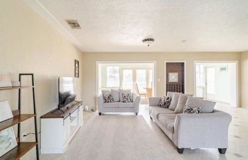 Serene Escape Cozy Home close to Beaches - Foto 2